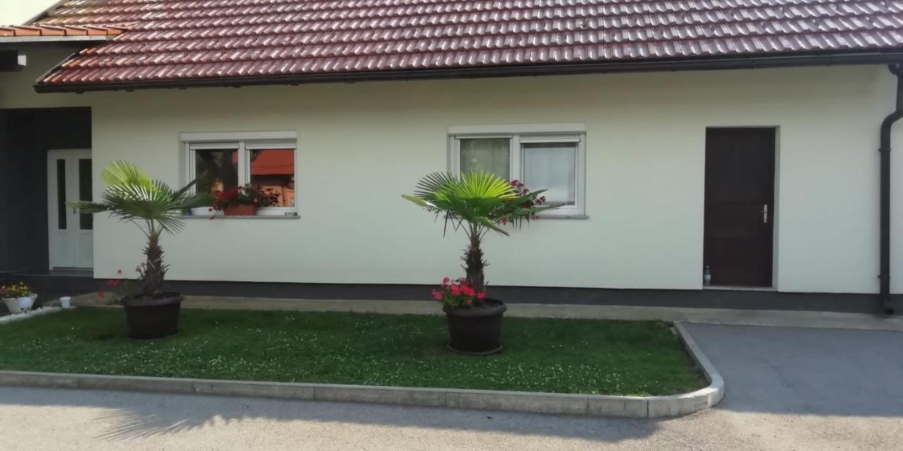 Apartman Luce Otočac Buitenkant foto
